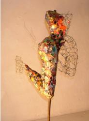 "Ohne Titel", Draht, Kleister, Zeitschriften